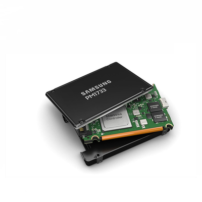 Ổ cứng bên trong 1,92TB Samsung PM1735 SSD MZWLJ1T9HBJR-00007