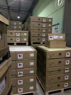 S5700 gốc 24 cổng Ethernet Switch Stock 24 10 / 100 / 1000BASE-T, 4 cổng SFP Gigabit (Combo) 24 cổng 1000 Gb 9